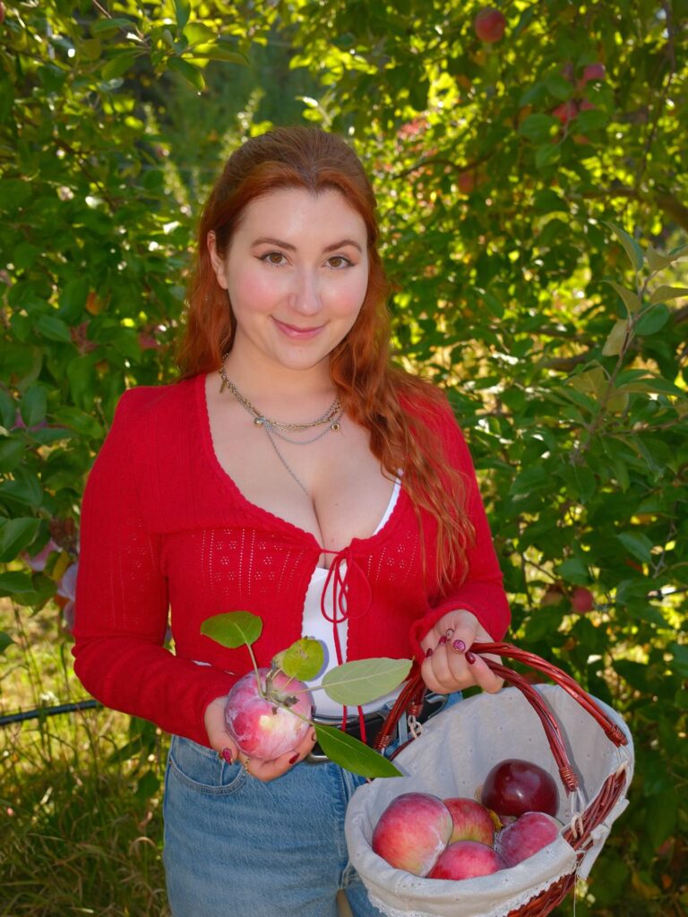 Isla Moon Biography 2026: Age, Career, Net Worth & More