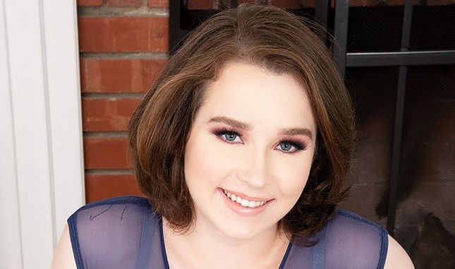 Anna Blaze Biography: Age, Career, Net Worth & Life Story 2026