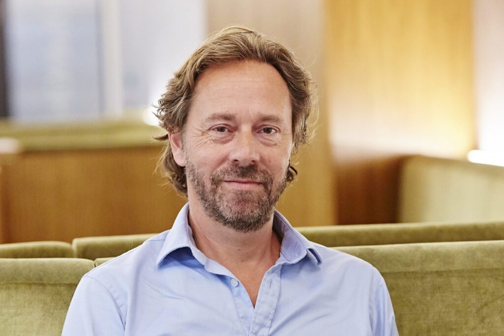 Who Is Lee Stone? Complete Biography, Age, Career & Net Worth