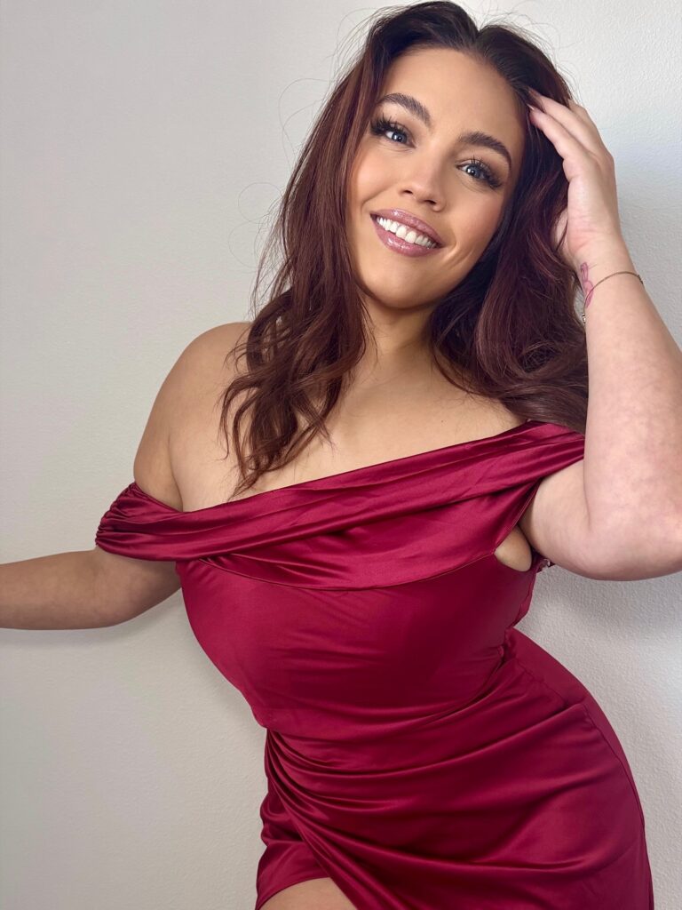 Who Is Scarlett Venom? Complete Biography & Net Worth 2026