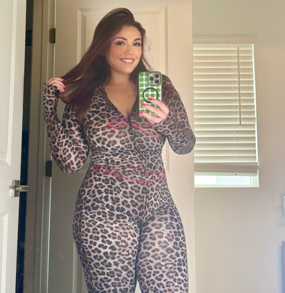 Who Is Scarlett Venom? Complete Biography & Net Worth 2026