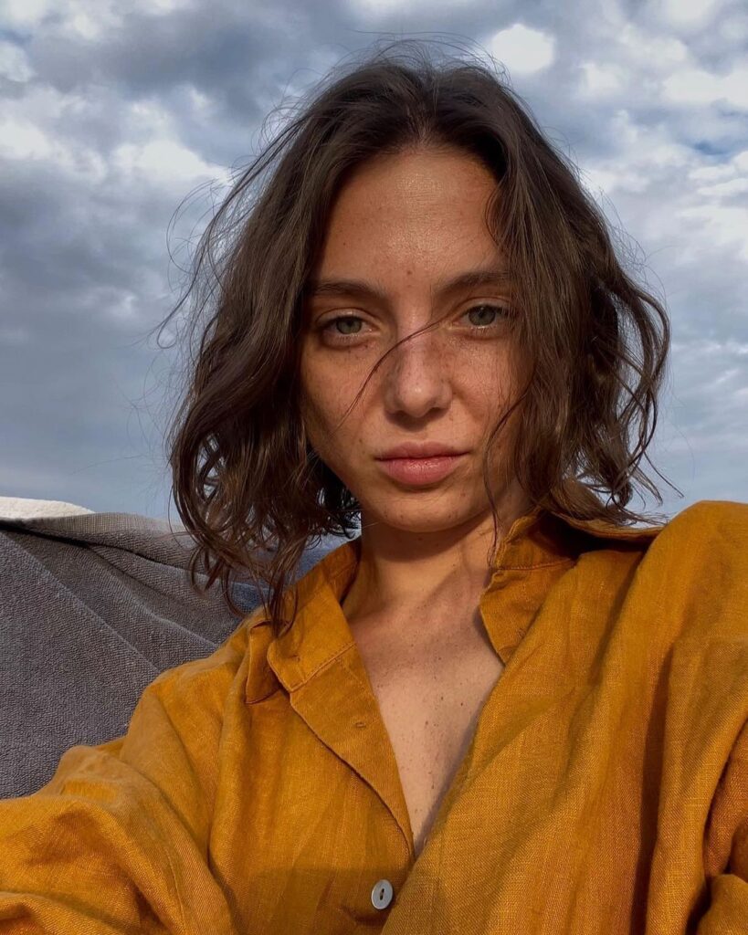 Who Is Foxy Di? Age, Career, Height, Boyfriend & Net Worth