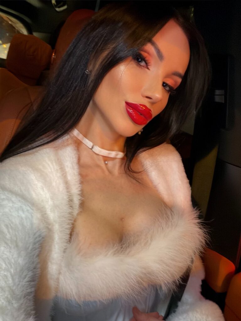 Sasha Rose Biography: Age, Career, Height, Net Worth 2026